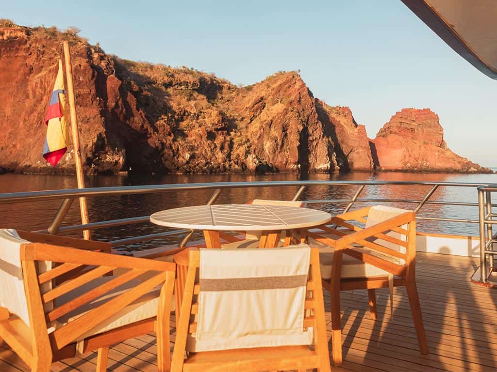 puesta de sol en el crucero estrella de mar