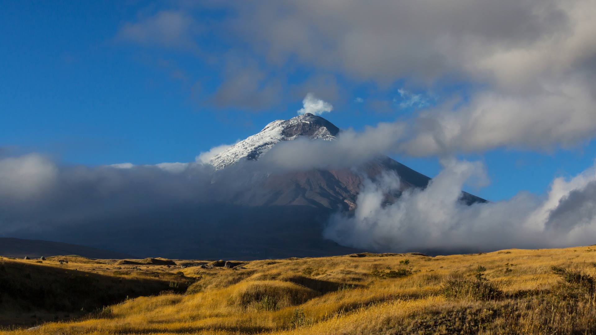 cotopaxi-ecuador-banner